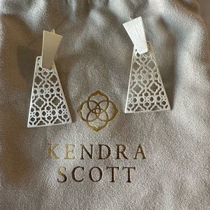 Kendra Scott Keerti Drop Earrings in Silver Filigree